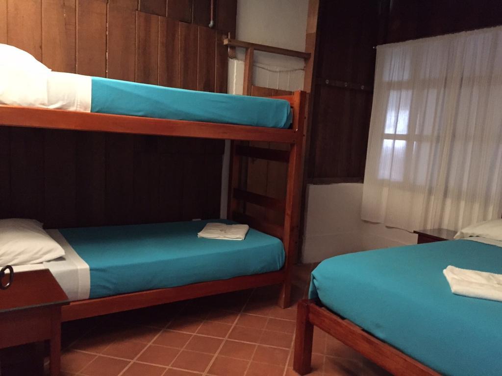 Hostal El Paisano Puerto Misahuallí Стая снимка